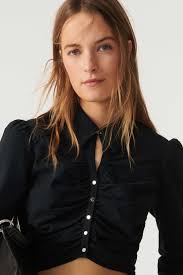 Kari Bash's Instagram, Twitter & Facebook