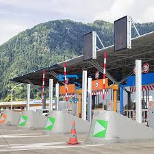 Karawankentunnel is 7864 meters long and used as border crossing between austria and slovenia this is a toll tunnel on. Mautgebuhren In Den Alpen