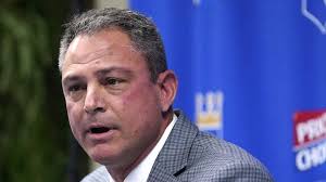 Omar Infante says he understands decrease in playing time