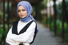 أزياء محجبات أنيقة مع أشهر 10 ماركات | عربي بوست