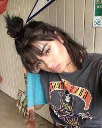 Peinados Para Sacarle Provecho A Tu Fleco Hair Styles Short Hair With Bangs Short Hair Styles