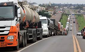Uma possível nova greve dos caminhoneiros teria já mobilizado cerca de 2 mil transportadores. Associacao Diz Que Greve Dos Caminhoneiros No Dia 1Âº Pode Ser Maior Que Em 2018 Muzambinho Com