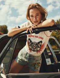 Ksenia Islamova Models Beach Ready Looks For Elle Turkey Fashion Photography Editorial Model Photography Model Poses