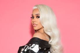 By submitting my information, i agree to receive personalized updates and marketing messages about saweetie based on my. Saweetie Interview I Was Renting A Room Off Craigslist When I Made The Icy Grl Video London Evening Standard Evening Standard