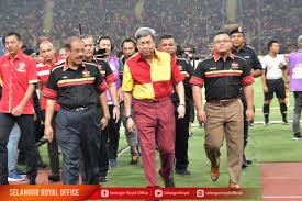Maybe you would like to learn more about one of these? Selangor Royal Office On Twitter 25 Ogos 2018 Dymm Sultan Selangor Diiringi Dymm Tengku Permaisuri Dan Dytm Raja Muda Berangkat Menyaksikan Perlawanan Piala Sultan Selangor 2018 Di Stadium Shah Alam Https T Co J2bgfe2370