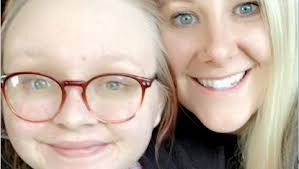 Fundraiser for Niki Hughes by Dani Roberts : Help the Barefoot Family with  hardship costs