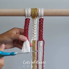 Diy Macrame Tutorial Multi Coloured Square Knot Pattern Youtube Coloured Macrame Multi Pattern Squ Macrame Tutorial Macrame Diy Macrame Square Knot