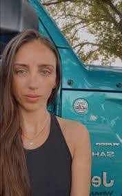 Sara Dobbs's Instagram, Twitter & Facebook