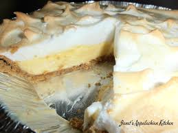 1 Graham Cracker Pie Crust I Used A Store Bought One 14 Oz Can Sweeten Lemon Meringue Pie Easy Lemon Meringue Pie Recipe Condensed Milk Meringue Pie Recipes