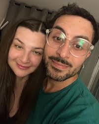 fácil hay fotos de mínimo 5 meses atrás 🥰