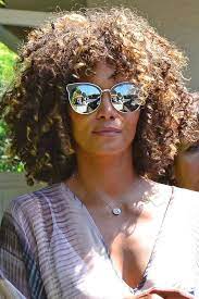 ボード curly hair styles のピン