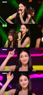 '애프터스쿨' 멤버로 함께 했던 레이나, 주연, 리지도 참석했습니다. Gjtjonsrk88y5m