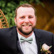 Lauren Bilz and Everett Riley's Wedding Website