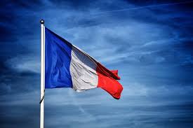 Det betyr vanligvis frankrike, fransk eller fransk territorium, og hovedstaden er paris. Hva Ser Frankrikes Flagg Ut Og Hva Betyr Det