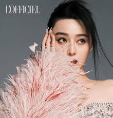 Nicki Minaj diện thiết kế của Phạm Đăng Anh Thư trong liveshow tại New York 