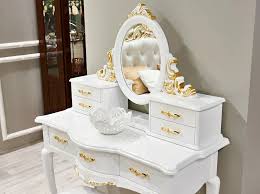 Trifold mirror with warm led lights. 10 Modern Dressing Table Mirror Designs With Pictures