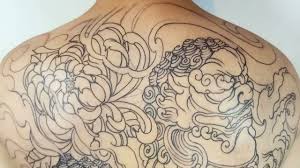 Sau sống lưng là hình xăm tên của chính cô. Hinh XÄƒm Khung Full LÆ°ng Cáº·p Ká»³ Lan Va Cáº·p Bong Cuc SÄ't 0934436379 Zalo 0934436379 Youtube