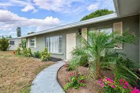 Venice gardens is one of venice (fl)'s many neighborhoods travelers like to visit. Cheap Houses For Sale In Venice Gardens Fl Our Homes Under 240 000 Point2