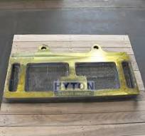 Mn13cr2 Customized Deflector Plate Suit Cj Series Jaw Crusher Wear Parts  China Foundry Supply