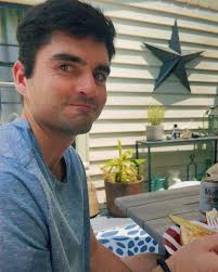 makes me want a hot dog real bad 🌭