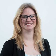 Emma Curry's Instagram, Twitter & Facebook