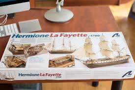 Toutes nos maquettes de bateaux en construction bois principalement de la marque artesania latina mais aussi mantua, occre, soclaine. Maquette Bateau En Bois Journal De Bord D Une Premiere Construction