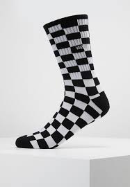 I don't have flannel, but i have several black and white printed if you wanted to ensure the color integrity of your checkered black/white flannel shirt i say hand wash by itself first time around. Vans Ua Checkerboard Crew Ii 6 5 9 1pk Socken Black White Schwarz Zalando De