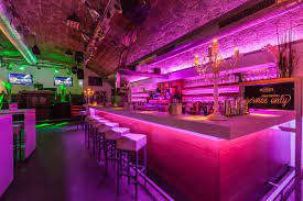 Erfahren sie mehr über die tradition der fürstlichen familie wallerstein und ihren bis heute innovativen einfluss in den bereichen kultur und wirtschaft. Barococo Nightclub Heilbronn Clubs Und Discotheken