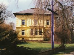 Konuk değerlendirmelerini okuyun ve size en uygun oteli seçin. Elmshorn Wikimedia Commons