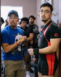 Rave pt2?? And they still don't want me😩 Dj: @_orpheusharp_ 📸: @nldmdln  #rave #party #explorepage #dj #edm