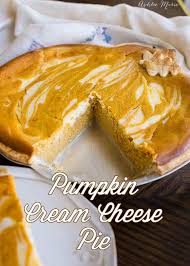 Crust should be well filled. Cheesecake Swirl Pumpkin Pie Recipe Ashlee Marie Real Fun With Real Food