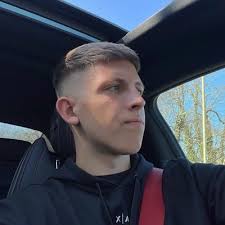 Dan Reeves (@DanReevesUK)