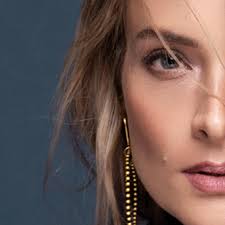 The latest tweets from @nicolecknight Nicole Home Facebook