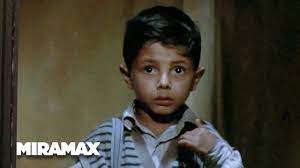 Jeho nejslavnější představení bylo v cinema paradiso (1988), za které získal ohlas u kritiků a cenu bafta. Cinema Paradiso Behind The Scenes Hd Philippe Noiret Salvatore Cascio Miramax Youtube