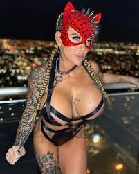 Tori Brooks - Free pics, galleries & more at Babepedia