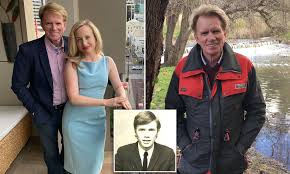 Legendary news reader frank warrick oam has died following a long battle with dementia. Jrxapdeeo7injm