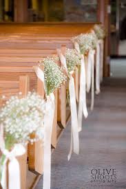 If you want to take church pew decoration to another level, then bows with flowers have taken the whole new look. Beautiful Pew Bow Decoration Baby S Breath Simple Elegant Beautiful Rustic Soft Colo Wedding Aisle Decorations Wedding Church Decor Simple Church Wedding