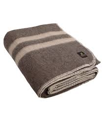 Alpaca blankets are unmatched for providing a cozy warmth on a chill evening. Thick Alpaca Wool Blanket Heavyweight Alpaca Wool Blanket For Camping Outdoors Or Using Indoors Soft Peruvian Alpaca Wool Blankets Twin Queen King Size Queen Soft Brown Beige Stripes Buy
