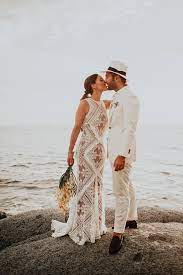 Choose how you flaunt your figure with our wide array of sleeve options, waistline styles and neckline cuts. 33 Beach Wedding Dresses Real Brides Wore That We Love Martha Stewart