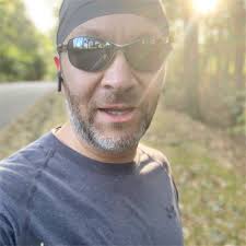 Can more than 1 user use proclaim at the same time...in the same church?