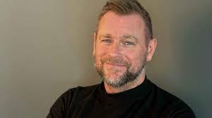 Thomas Wilms's Instagram, Twitter & Facebook