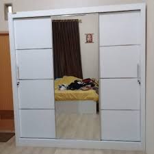 Lemari pakaian anak duco tiga pintu produk cantik yang cocok untuk di terapkan sebagai interior furniture kamar anak perempuan, karena diaplikasikan warna duco putih kombinasi pink. Lemari Pakaian 3 Pintu Sliding Cermin Duco Shopee Indonesia