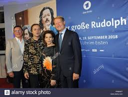 Komödie 2018 von christian popp mit hannelore elsner/lena urzendowsky/sunnyi melles. Munchen Bayern 13 Sep 2018 Volker Herres Programmierung Direktor Ard Von Links Nach Rechts Schauspieler Thomas Schmauser Und Hannelore Elsner Und Ulrich Wilhelm Leiter Br Kommen Zur Premiere Der Tv Film Der Grosse