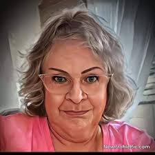 Sandra McIntyre (@shondraj)