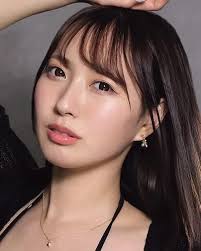 美琴千緒の顔写真