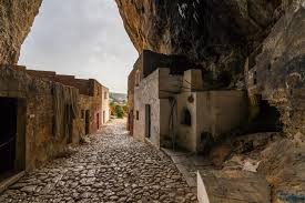 mysterious Grotta Mangiapane in Sicily ...