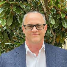 Lawrence Lohr's Instagram, Twitter & Facebook