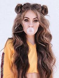 One of the best long hairstyles for older women with glasses is this gorgeous hairdo that keeps all your hair on one side. 90s Hairstyles That Are Cool Trending Again The Trend Spotter