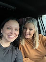 Elizabeth Grier's Instagram, Twitter & Facebook