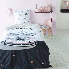 Parure Letto Singolo Giostra Casa Grigio Kiabi 22 00 Letti Casa Case Grigie Biancheria Da Letto